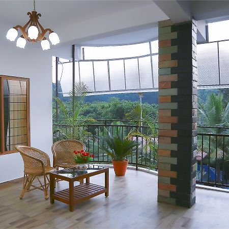 Holiday Villa Теккаді Екстер'єр фото
